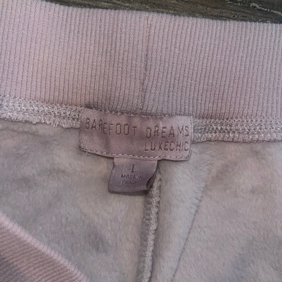 Barefoot Dreams Luxechic joggers - Picture 3 of 3